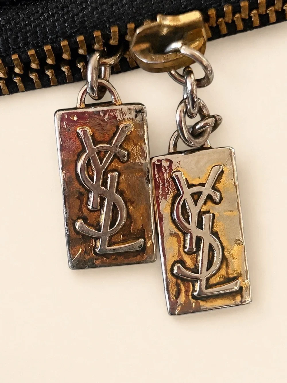 Yves Saint Laurent ysl zip